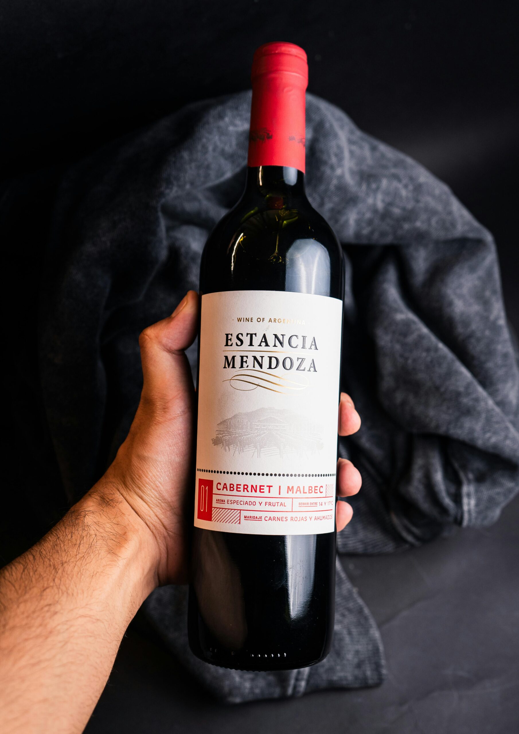 Ruta de Wine Bars: La Revolución del Vino por Copa en el Centro